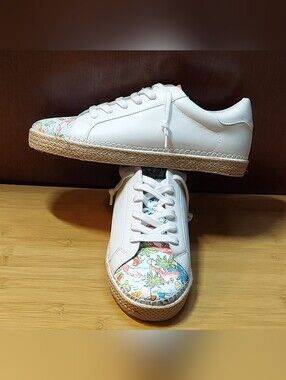MARGARITAVILLE SMILE WOMEN'S WHITE FAUX LEATHER ESPADRILLE OXFORDS SIZE 10 NWOB